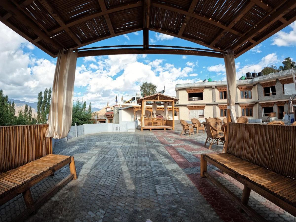 Cho Palace Leh Buitenkant foto