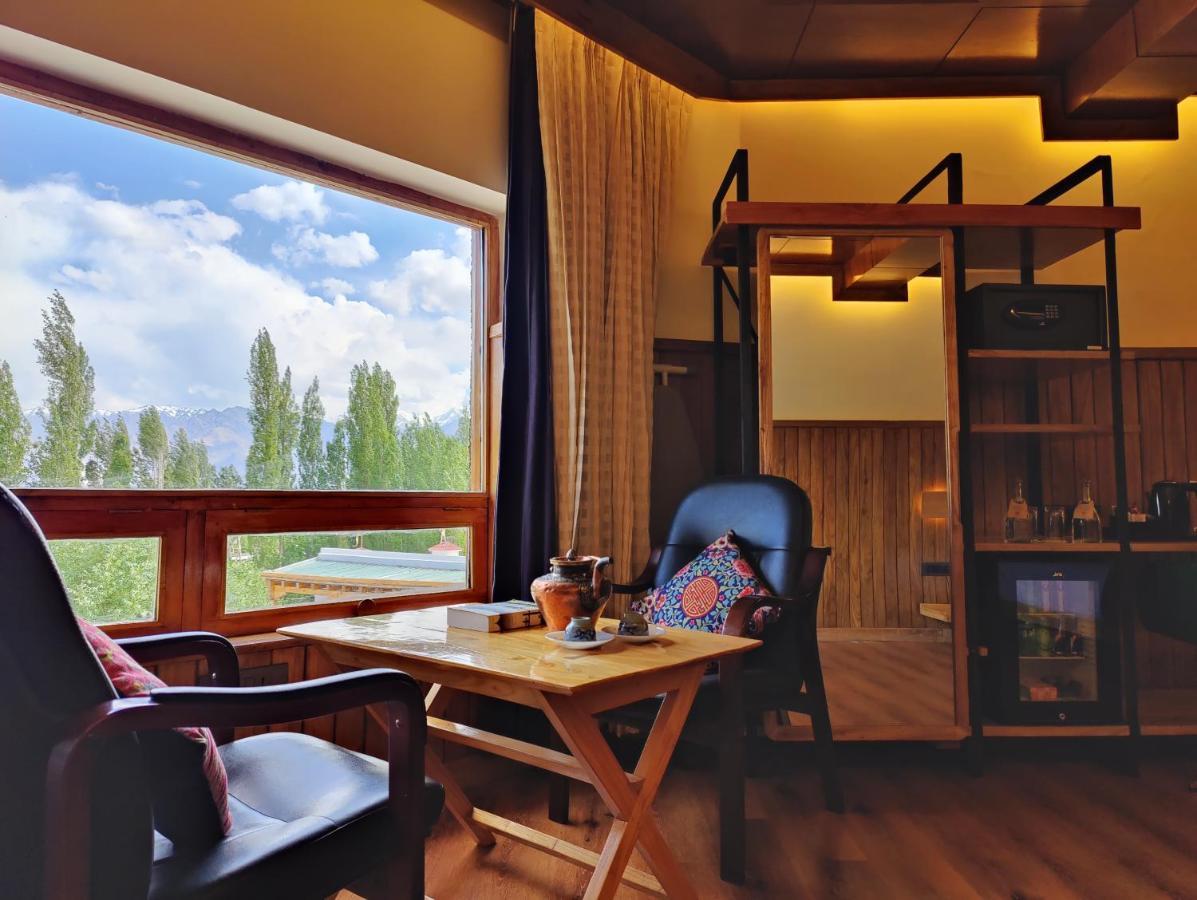 Cho Palace Leh Buitenkant foto