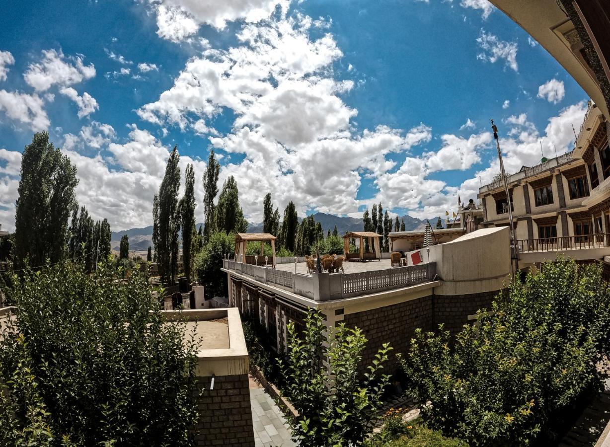 Cho Palace Leh Buitenkant foto