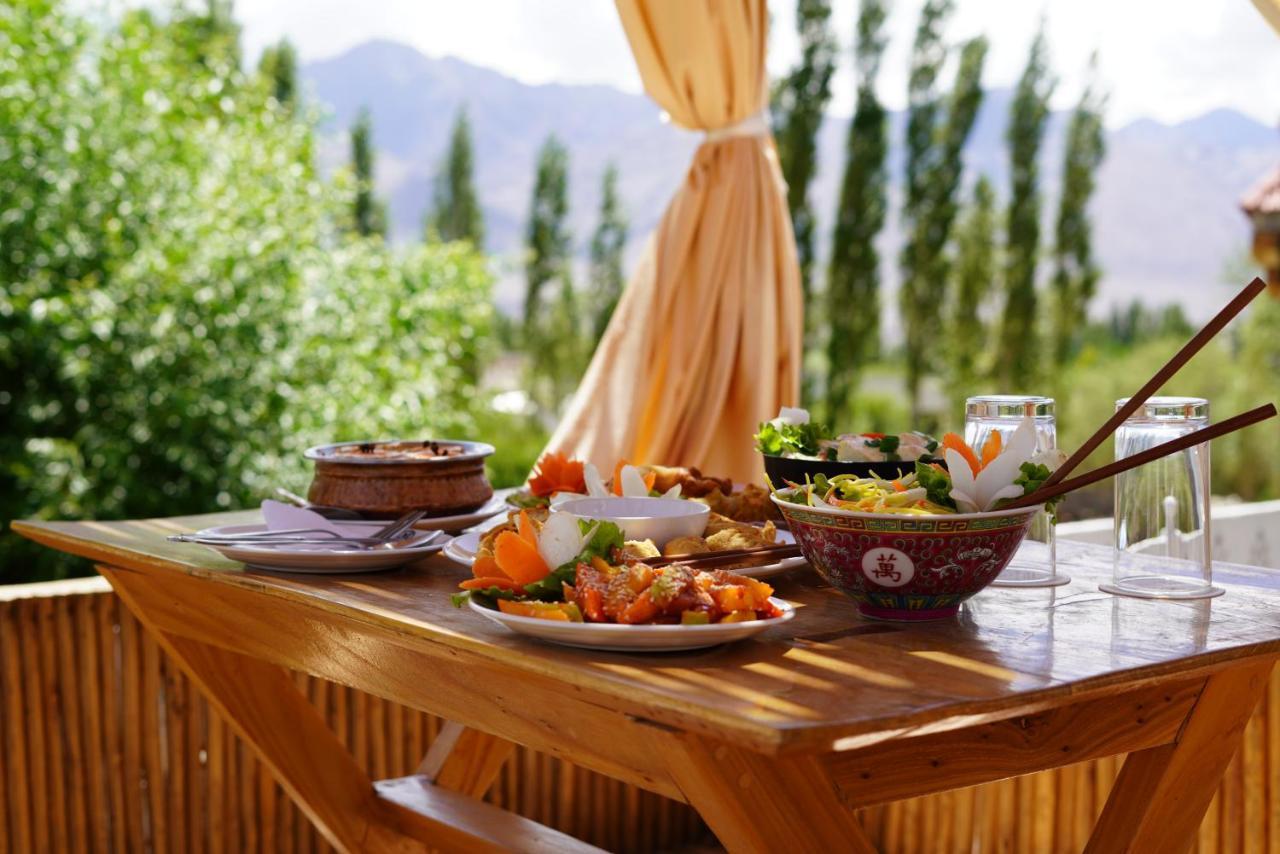 Cho Palace Leh Buitenkant foto